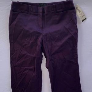 Modern Fit "Attention" Mid-Rise Capri Womens Size 2 Cotton/Spandex Purple